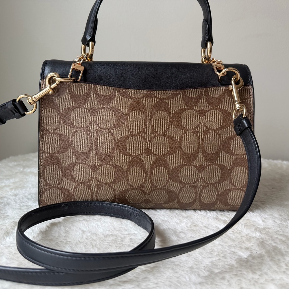 Coach Tilly Top Handle Satchel bag in black / khaki with chain charm - Picture 8 of 13